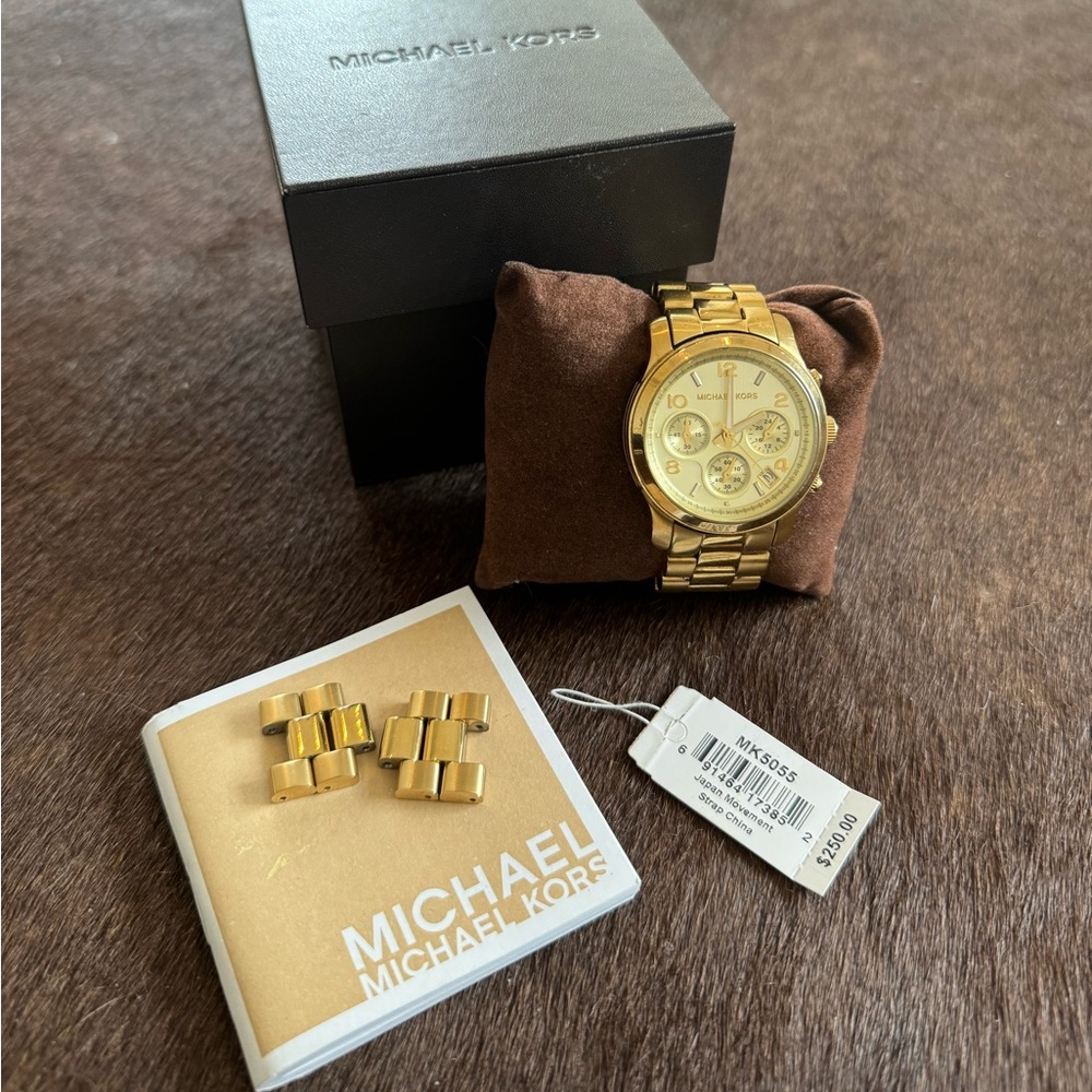 Michael KORS gold chronograph watch